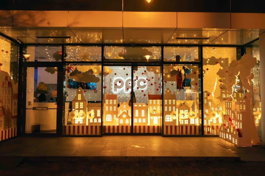 Locuri instagramabile din București, Cluj și Craiova care aduc energia sărbătorilor 