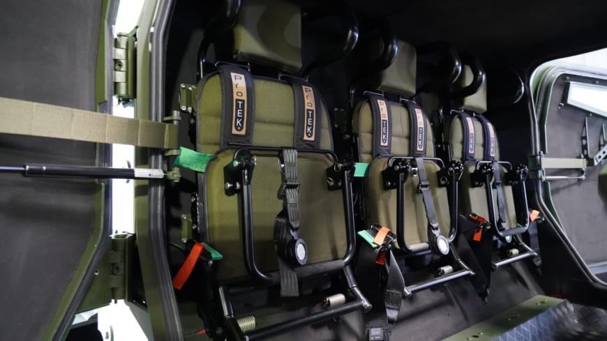 VLAH, primul vehicul blindat 4x4 românesc, prezentat la Moreni