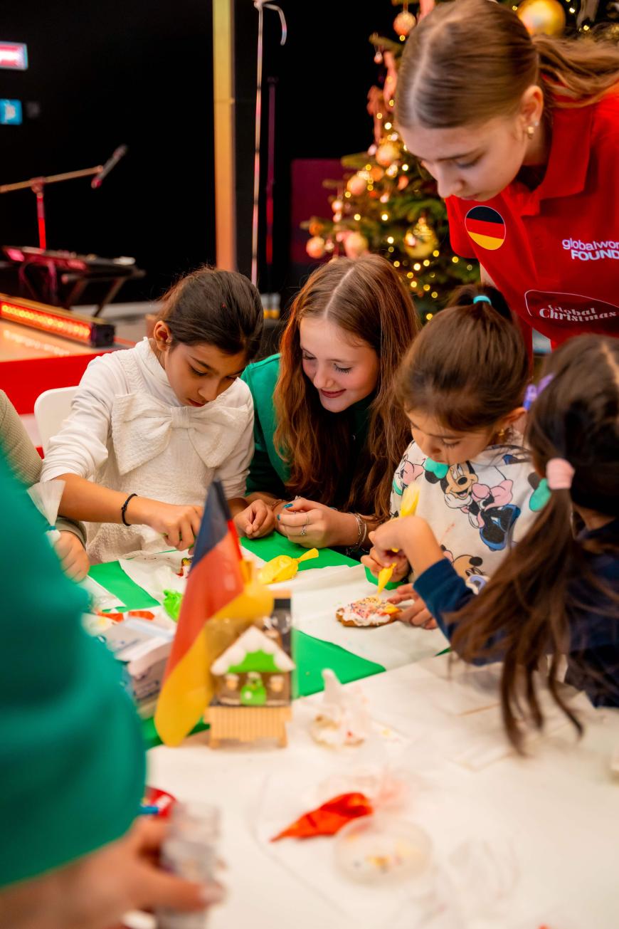 Fundația Globalworth și Asociația Casa Bună au adus magia Crăciunului