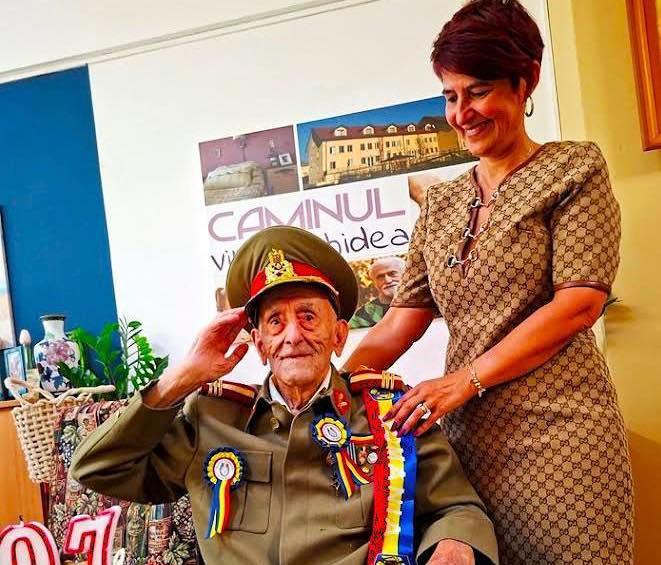 Colonelul (r) Ion Vasile Banu, veteran de război decorat de Nicușor Dan, a murit. Sursa foto: Nicușor Dan, Facebook