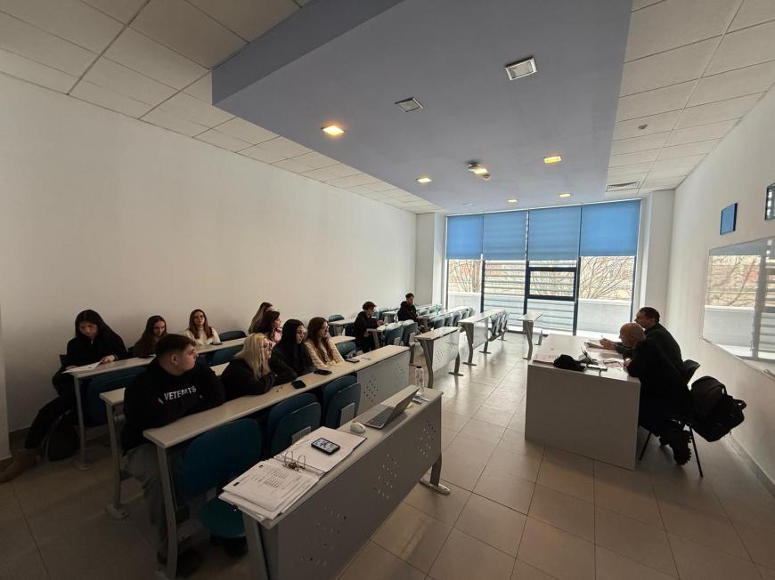 Compas - Comunicarea, primul pas spre succes