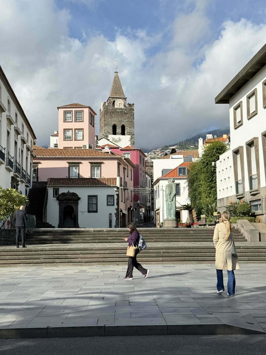 O destinație europeană iubită de români mărește taxele pentru turiști cu 50%