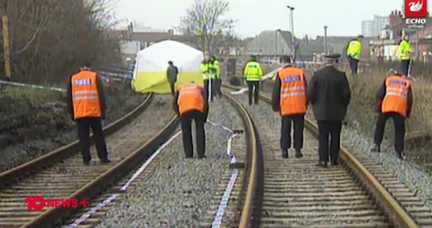 Copiii care au îngrozit Marea Britanie. La doar 10 ani au răpit, torturat și ucis un băiat de 2 ani. Ce pedeapsă au primit - Galeri foto