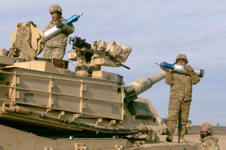 Instruire în comun româno-americană în poligonul Smârdan