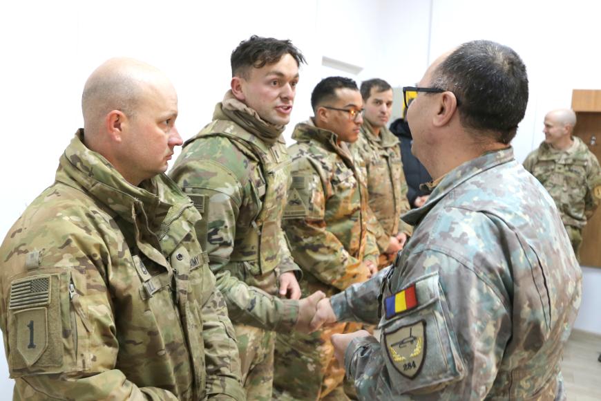 Instruire în comun româno-americană în poligonul Smârdan