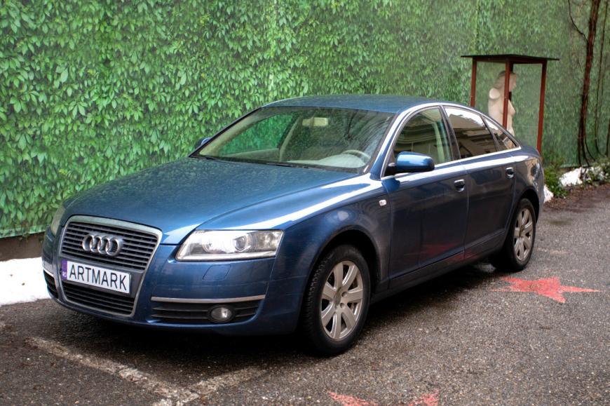 mașină FOTO ARTMARK