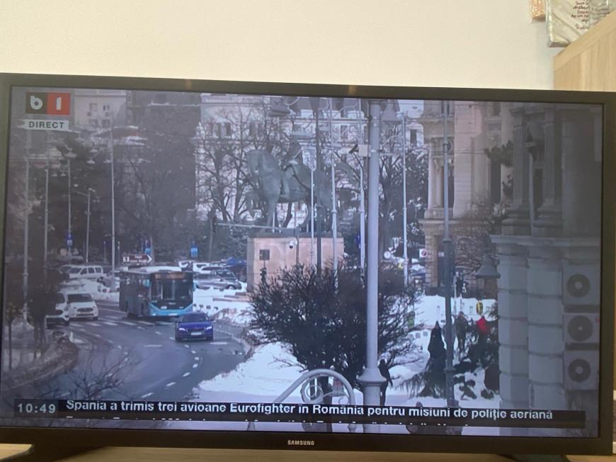 Ce apare la B1 TV de vreo jumătate de oră