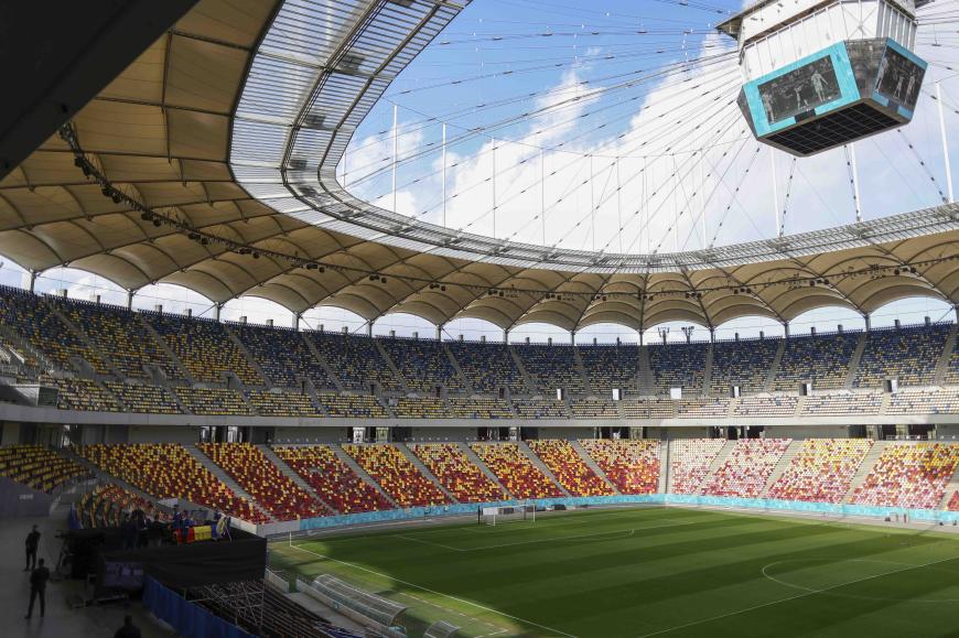 Imaginile de pe Arena Națională, unde a fost depus trupul lui Mircea Lucescu / Foto: Inquam