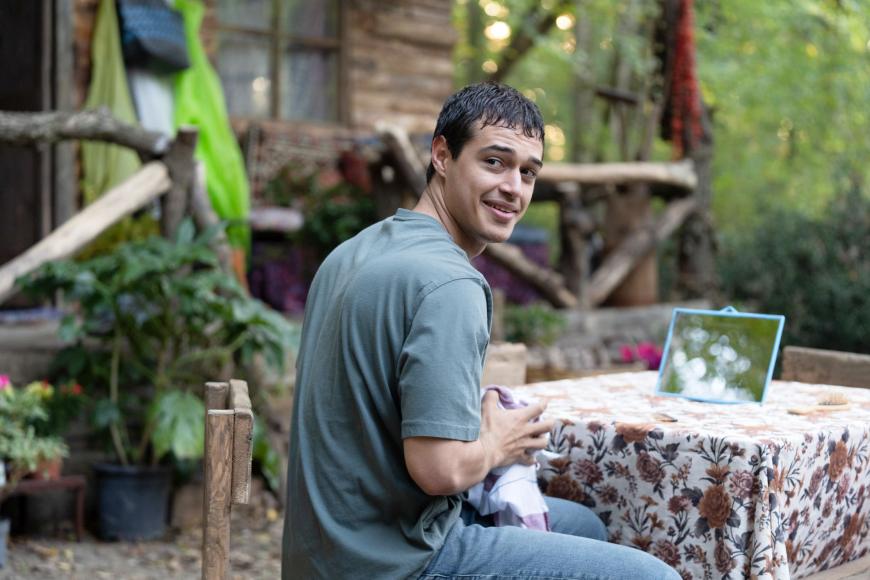 Cine este Kaan Miraç Sezen, chipeșul actor care îl interpretează pe Cemo, în producția „Ai nimănui”