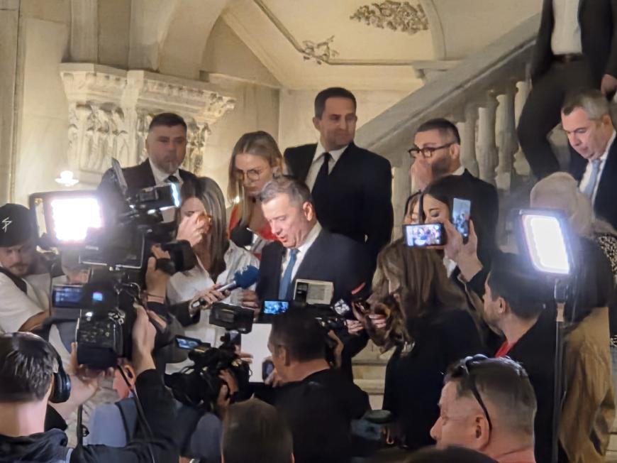 Zi decisivă pentru viitorul coaliției: PSD decide dacă îi retrage sprijinul politic lui Ilie Bolojan / Imagini inedite / LIVE TEXT