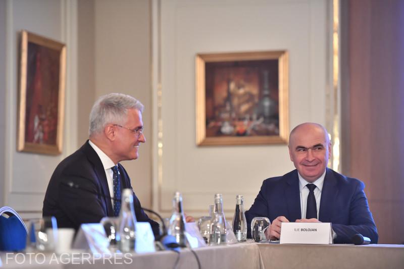De la stânga la dreapta: Dragoș Pîslaru, ministrul Investițiilor și Proiectelor Europene; Ilie Bolojan, premierul României. Sursa foto: Agerpres