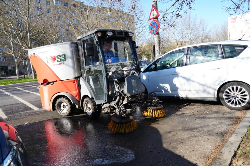 Un program lunar pentru spălarea parcărilor. Sectorul 3, singurul din București cu un astfel de sistem
