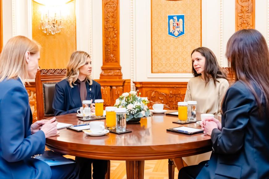 Summitul B9, ce nu se vede la TV: Trimișii speciali ai DC News, Florin Răvdan și Vlad Roibu, informațiile momentului: Zelenski, detalii despre războiul cu Rusia / video+foto