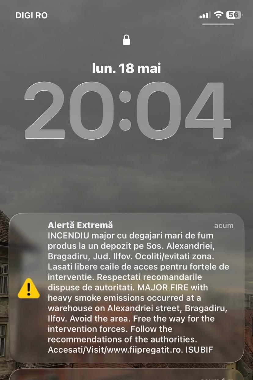 INCENDIU la un depozit din Bragadiru! Sunt degajări mari de fum! A fost emis RO-ALERT / UPDATE
