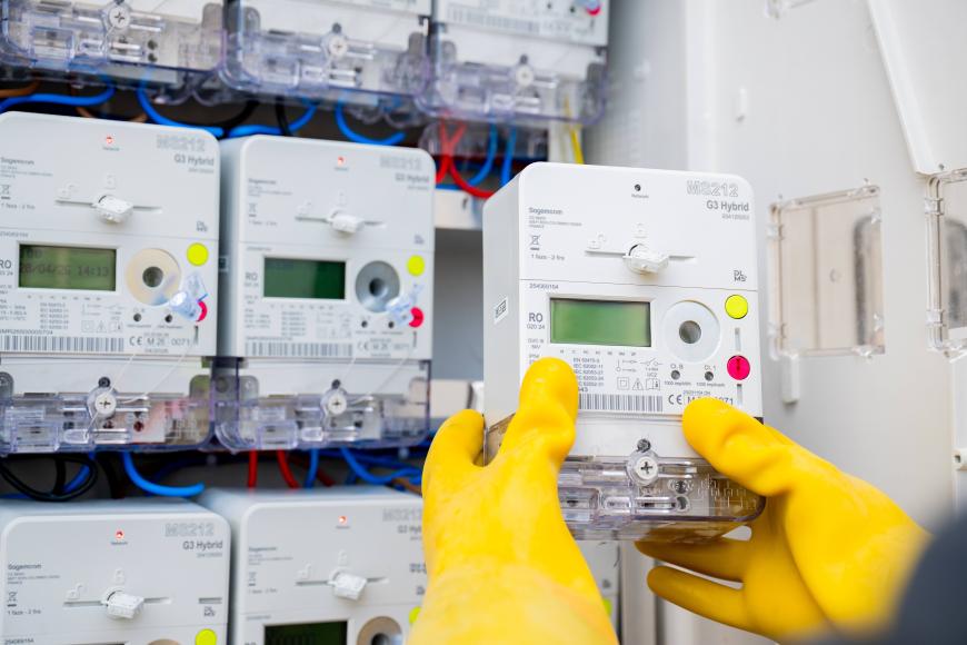 Rețele Electrice România accelerează instalarea contoarelor inteligente: 178.000 de dispozitive noi în 2026 și un grad de acoperire de 67% la finalul anului