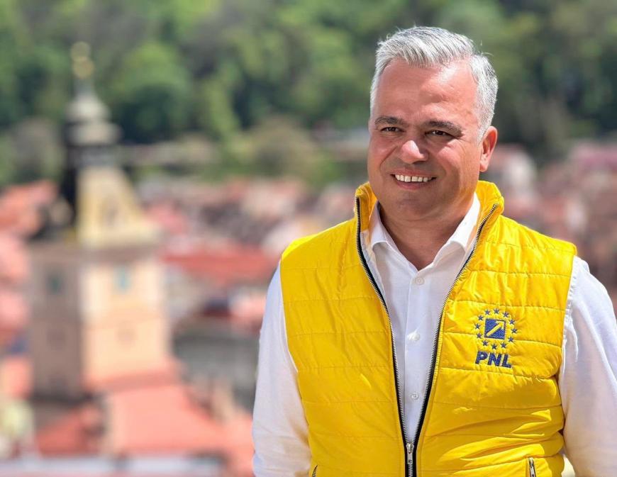 Adrian Veștea