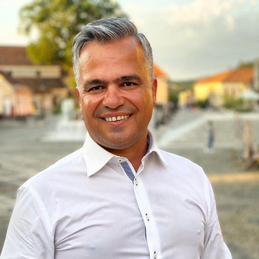Adrian Veștea