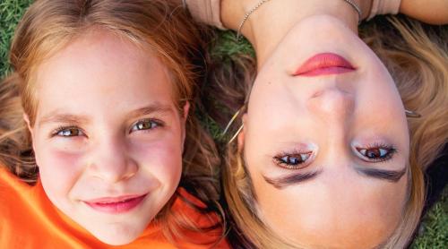 Arta de a fi un părinte grozav: 5 obiceiuri ale părinților care reușesc natural. Sfaturi minunate din experiența unui psihanalist, mamă și bunică