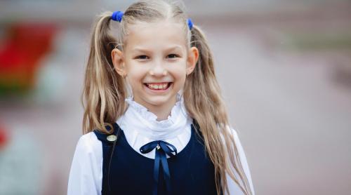 Cei mai iubiți elevi de profesori și colegi au, în secret, aceste 5 calități discrete. Le recunoști la copilul tău?