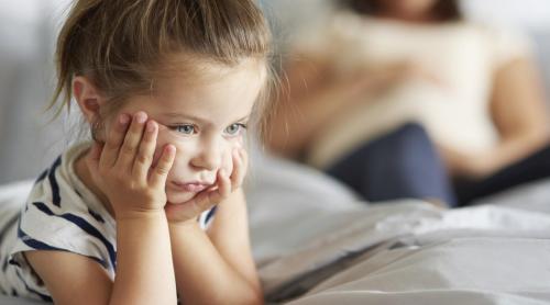 De ce nu e bine să i dai copilului tot ce și dorește atunci când vrea. „Poate deveni un adolescent care alege un anturaj toxic sau un adult dependent de shopping, alcool sau tutun”