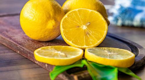 De ce trece sughițul dacă luăm puțină lămâie?