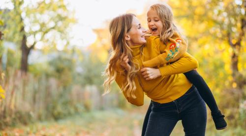 Mențineți aceste obiceiuri, astfel încât copilul să nu se îndepărteze de realitate în timpul adolescenței