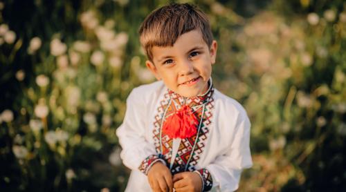 Nume iubite cândva de părinții români, care au căzut în uitare. Cum a distrus faima destinul unor prenume care erau în vogă în România