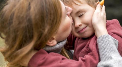 „Parentingul blând creează mici monștri”. Iată ce spun specialiștii!