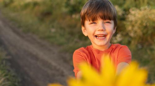 Semnele inteligenței peste medie care se văd zi de zi în comportamentul copilului