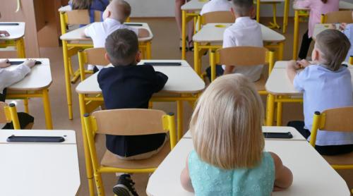 Tendința nr. 1 în parenting care îngrijorează o cercetătoare ce a studiat sute de copii cu rezultate foarte bune la școală