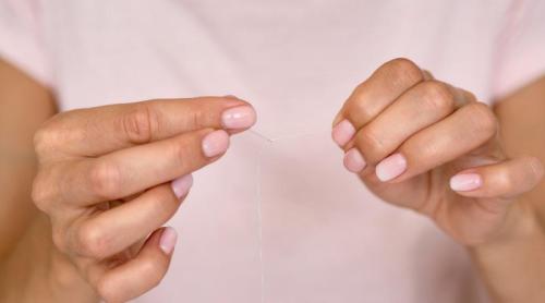 Unghii fragile sau cu pete albe: ce lipsește din organism