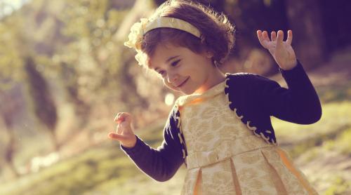 20 de lucruri pe care le făceam cu toții în copilărie, înainte ca telefoanele să preia controlul