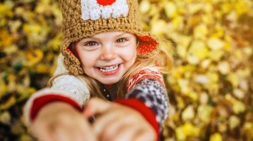 3 lucruri de făcut, dar și 3 lucruri de evitat pentru a crește copii care ajung bine în viață, potrivit psihologiei