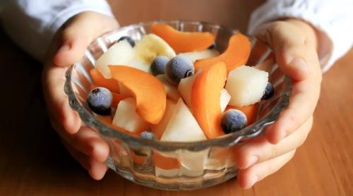 Fructul care curăță intestinul și menține funcționarea creierului