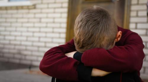 Radu Leca: Recunoașterea semnelor apărute cu 6 luni înaintea unei tentative de suicid la adolescenți