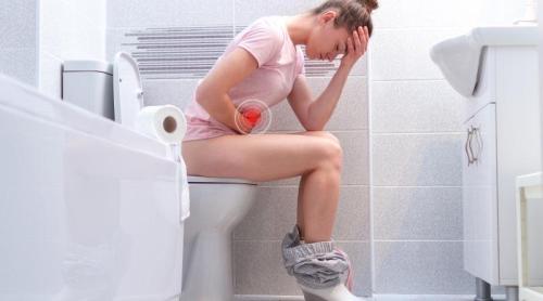 Scaunul moale, semn al unui cancer agresiv. Care sunt celelalte simptome care trebuie să te alarmeze. Femeile sunt cele mai predispuse