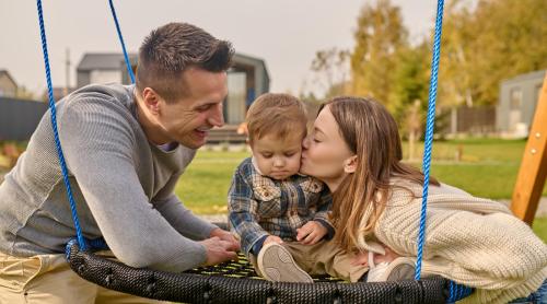 Tendințe în stilurile de parenting din 2026. Ce trebuie să știi despre noile modele de creștere a copiilor