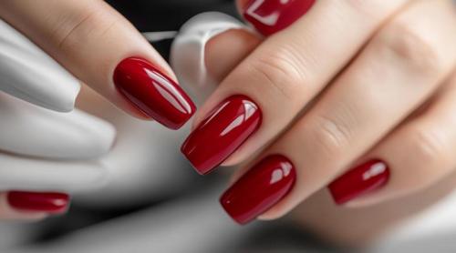 Ce nu știai despre manichiura cu gel. Ce se întâmplă cu unghiile