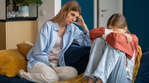 Ce să NU spui când bănuiești risc suicidar (și alternative mai bune). Radu Leca: „Vina împinsă pe umeri apasă exact pe rana existentă”