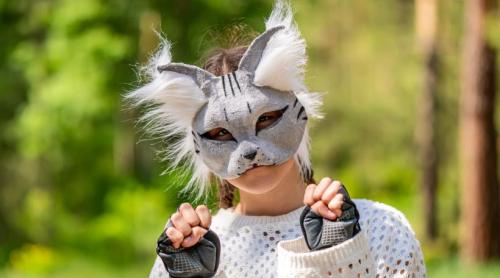 Ce spune psihologia despre „therieni”, copiii care se văd ca animale: „Nu vorbim despre o tulburare în sine”