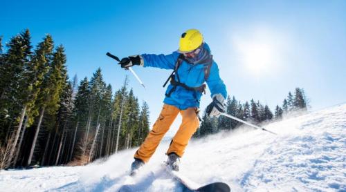 Ce trebuie să știi când mergi la schi. Dr. Răzvan Dragomir (SANADOR): Necesită condiție fizică