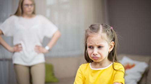 De ce devin copiii neascultători? Părintele Calistrat: „Cei mici nu au nevoie de părinți perfecți, ci de părinți adevărați”