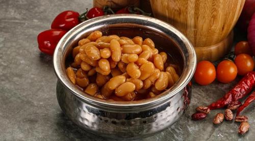 De ce e mai bine să mâncăm fasole din conservă decât să o fierbem acasă. Bilic: Nu aruncați lichidul din conserve!