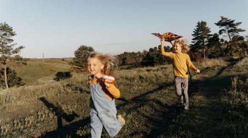 Lucruri pe care copiii din anii 1970 le făceau și pe care părinții de astăzi nu le mai permit