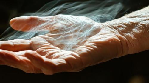 Semne timpurii ale bolii Parkinson care apar cu ani înaintea tremorului