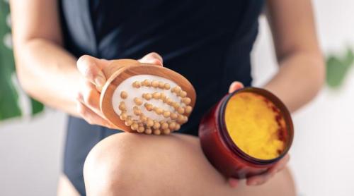 Uleiul care te scapă de vergeturi și celulită. E bun și pentru sindromul de tunel carpian