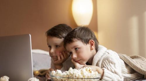 6 filme și seriale care ne schimbă perspectiva asupra autismului și stereotipurilor sale