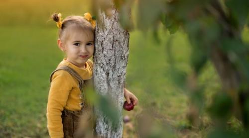 „A învăța multe lucruri nu hrănește inteligența”, avertiza filosoful grec Heraclit. Ce poți face pentru a dezvolta gândirea copilului