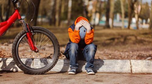 Alegerea de parenting care pare dură, dar despre care experții spun că formează copii mai rezilienți