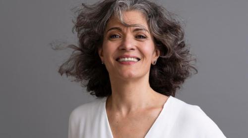 De ce încărunțește părul și când poate reveni culoarea. Ce au descoperit cercetătorii